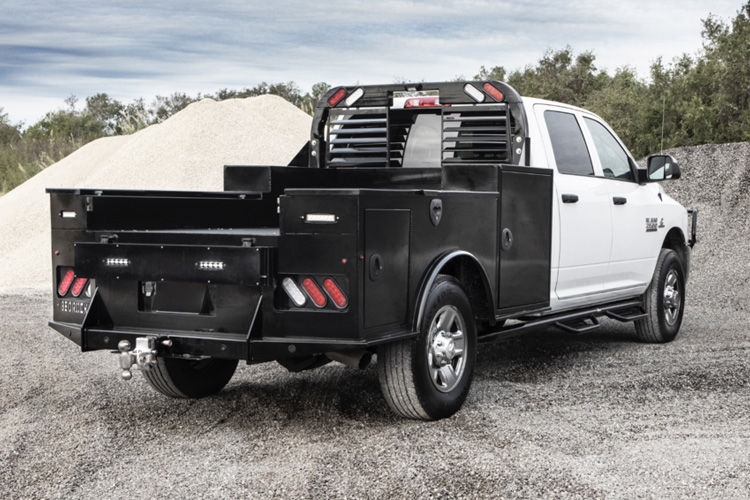 Tips when Looking for Your Next Flatbed Truck