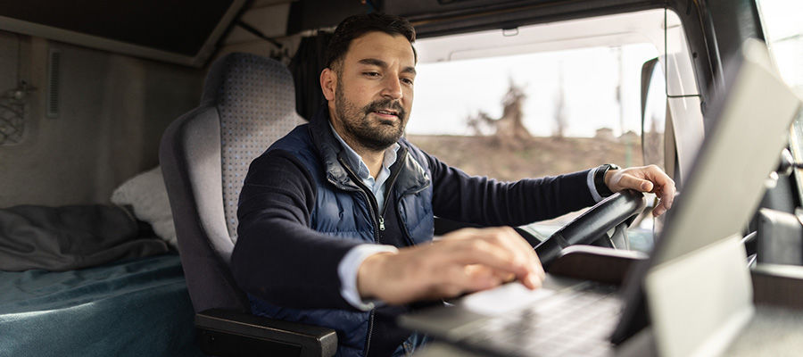 20 Gadgets & Accessories Every Truck Driver Need
